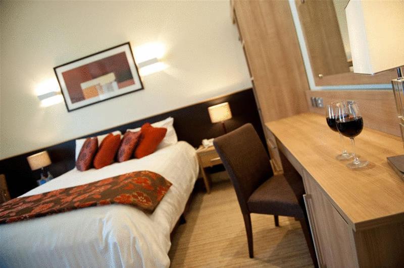 Strangford Arms Hotel Newtownards Eksteriør billede