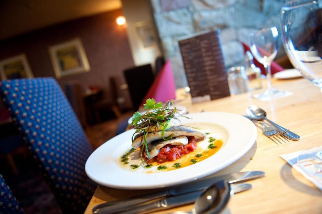 Strangford Arms Hotel Newtownards Eksteriør billede