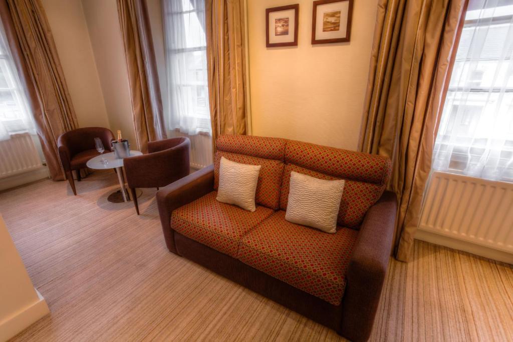 Strangford Arms Hotel Newtownards Eksteriør billede