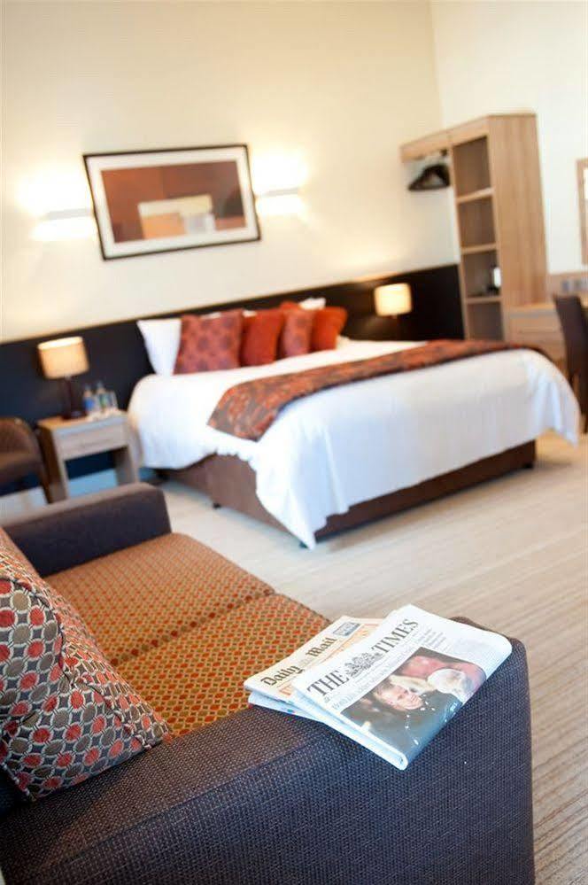 Strangford Arms Hotel Newtownards Eksteriør billede
