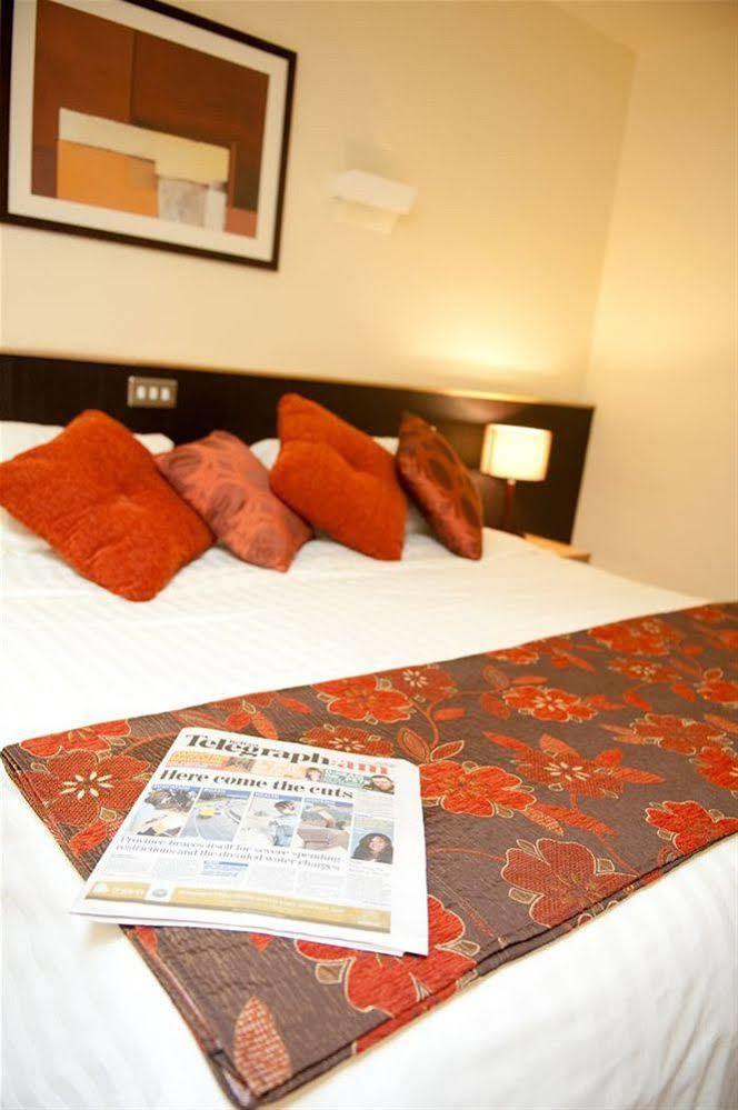 Strangford Arms Hotel Newtownards Eksteriør billede