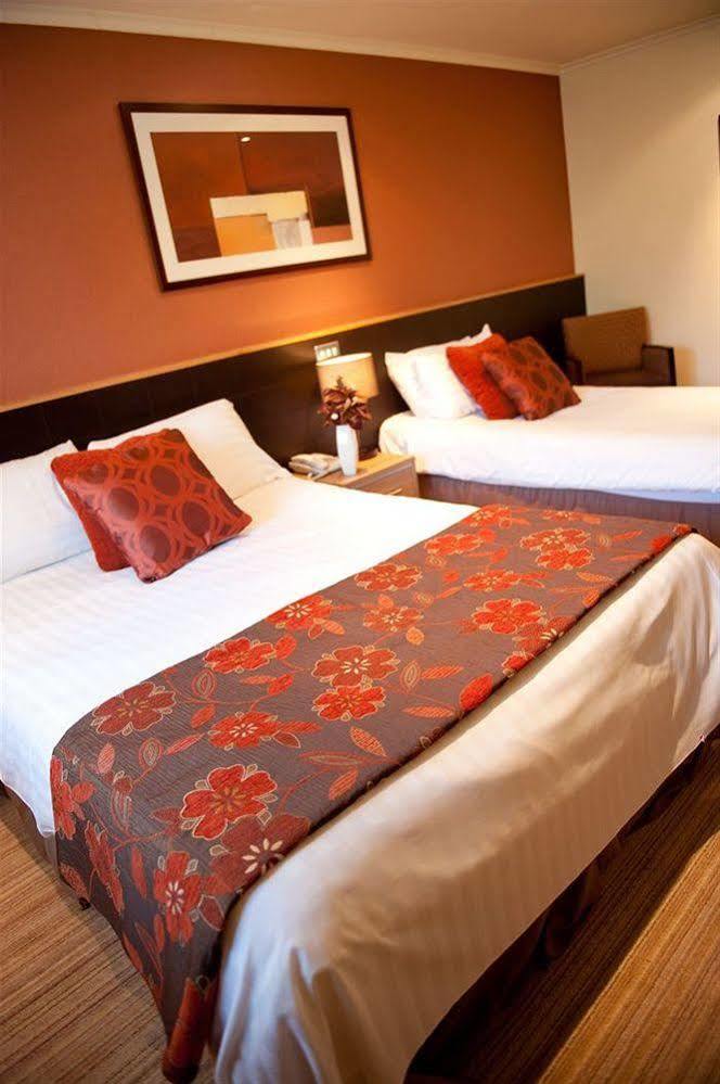 Strangford Arms Hotel Newtownards Eksteriør billede