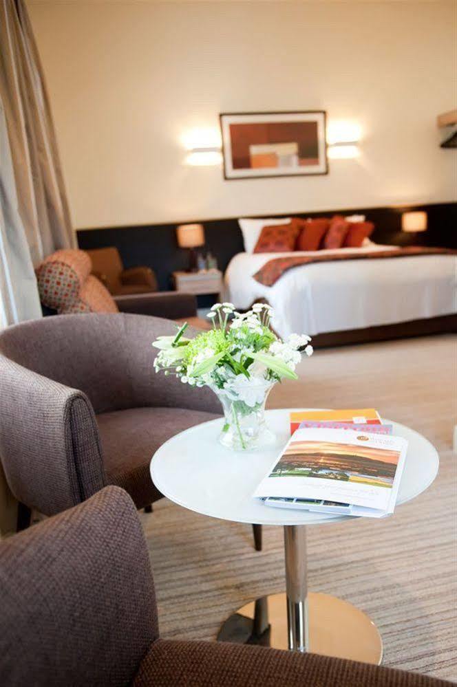 Strangford Arms Hotel Newtownards Eksteriør billede